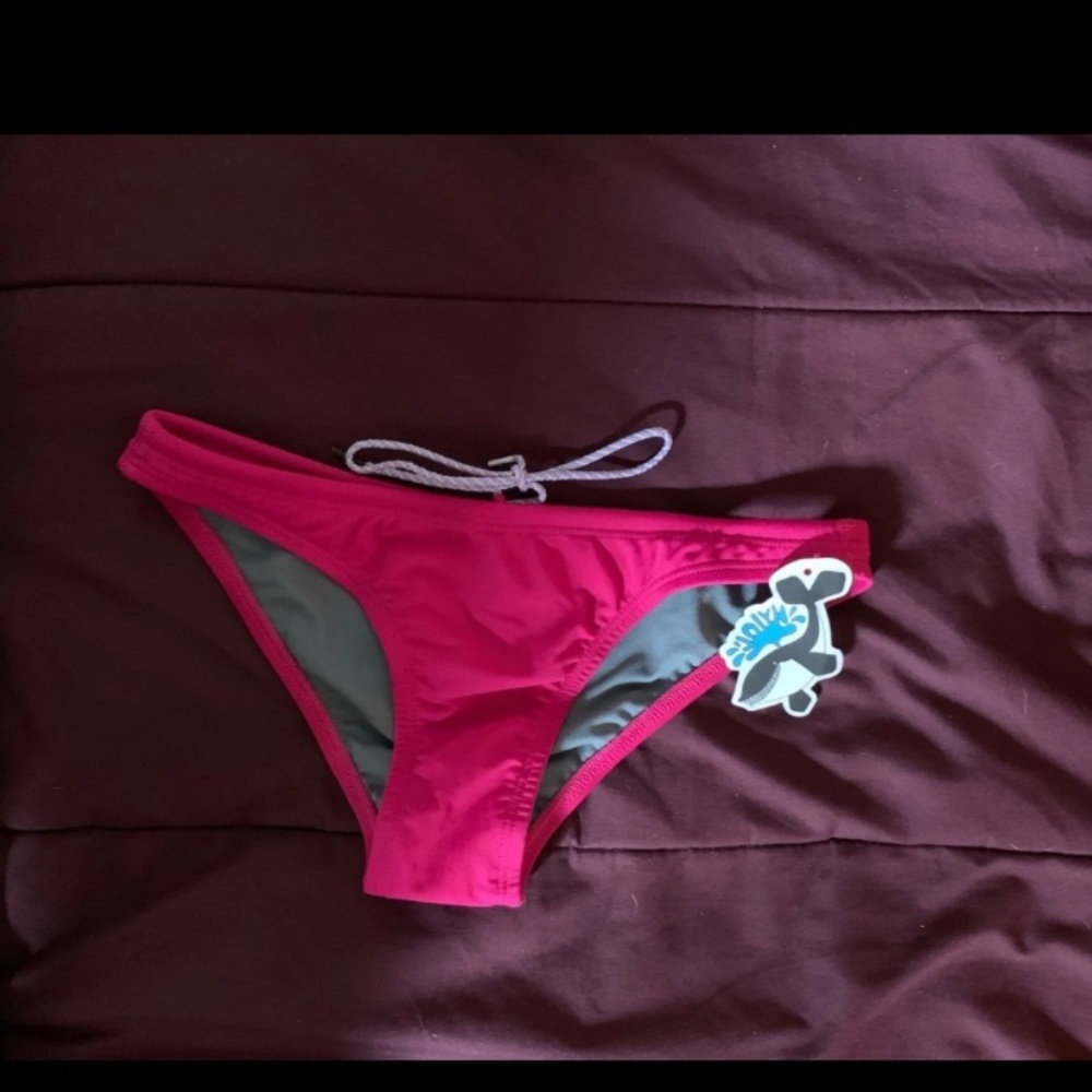 jolyn bikini bottoms NWT